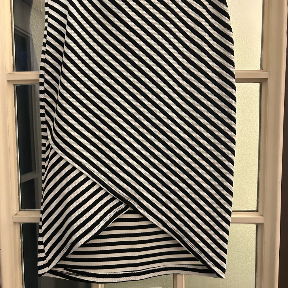 Iris Asymmetrical Black and White Striped Skirt FITS LIKE MEDIUM!